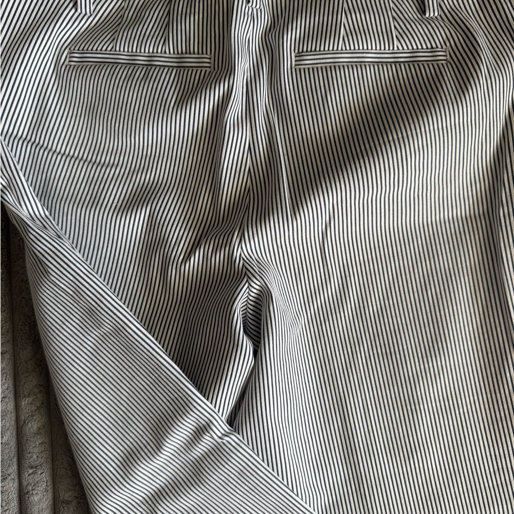 Talbot's Hampshire Women’s Pants- Teatime Stripe Size 6 Petite - Picture 7 of 8